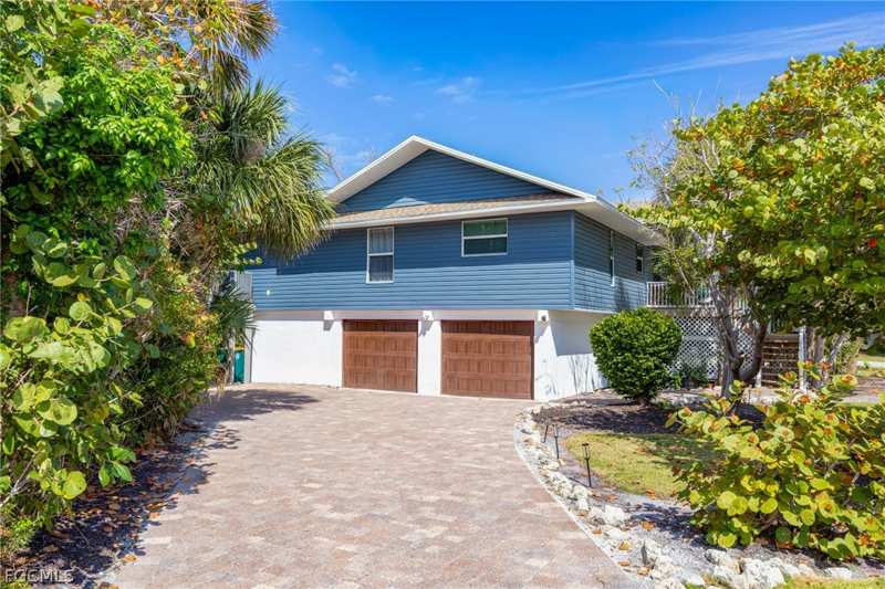4 bedroom SingleFamilyResidence at 1813 Long Point Ln, Sanibel Bayous, Sanibel — photo 1
