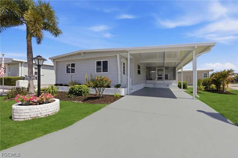 2 bedroom ManufacturedHome at 312 Nicklaus Blvd, Six Lakes Country Club, North Fort Myers — photo 1