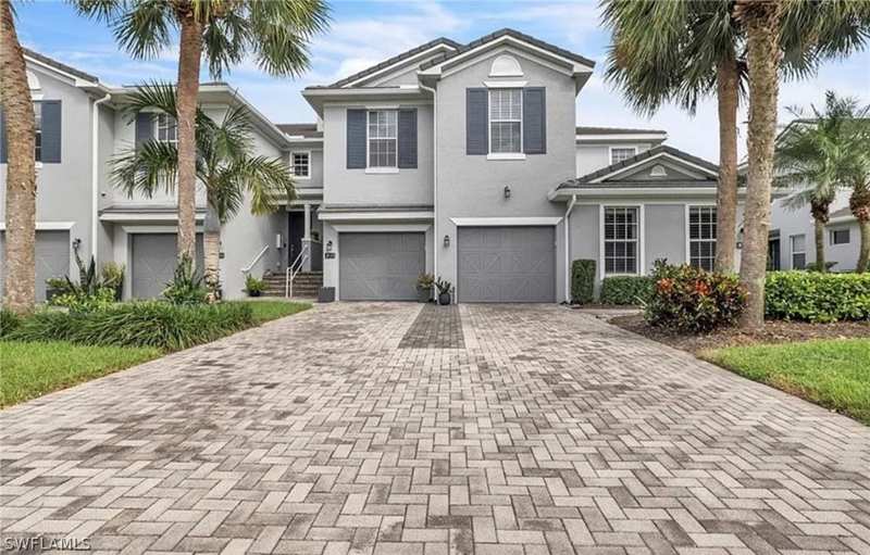 3 bedroom Townhouse at 16571 Goldenrod Ln 202, Ashton Oaks, Alva — photo 1