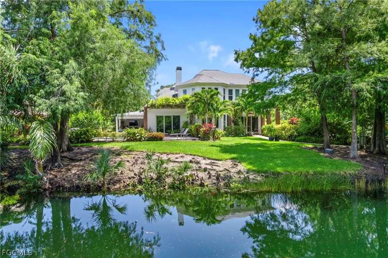 4 bedroom SingleFamilyResidence at 13672 Pine Villa Ln, Pinehurst Estates, Fort Myers — photo 1