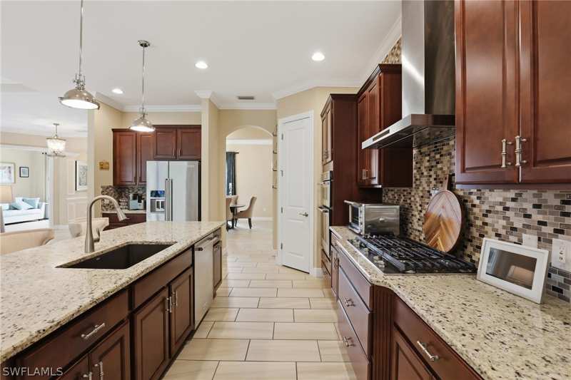 3 bedroom SingleFamilyResidence at 2303 Somerset Pl, Lamorada, Naples — photo 1