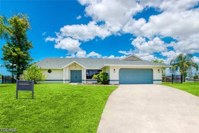 3 bedroom SingleFamilyResidence at 5004 SW 5th Pl, Cape Coral, Cape Coral — photo 1
