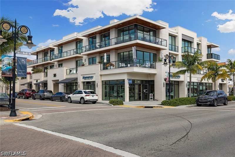 2 bedroom Condominium at 495 5th St S 304, 505 On Fifth, Naples — photo 1