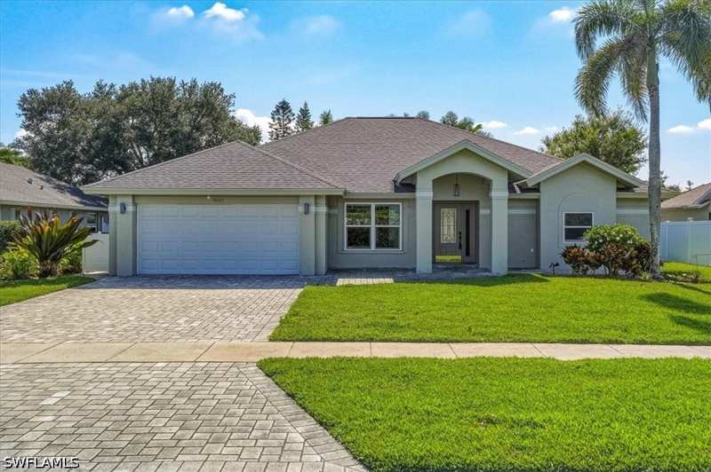 4 bedroom SingleFamilyResidence at 10225 Boca Cir, Boca Palms, Naples — photo 1