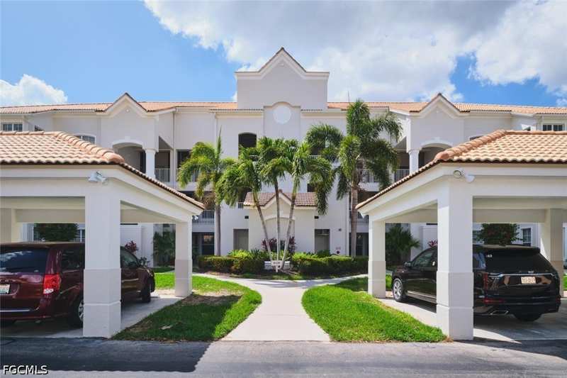 3 bedroom Condominium at 16430 Millstone Cir 101, Waterford, Fort Myers — photo 1