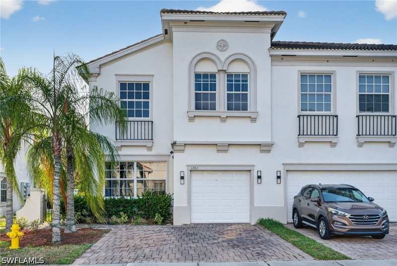 4 bedroom Townhouse at 7005 Romana Way 1701, Falls Of Portofino, Naples — photo 1
