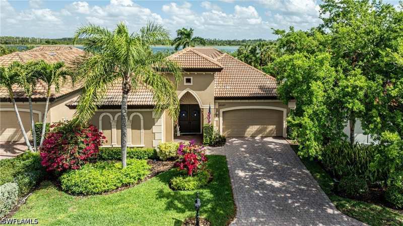 4 bedroom SingleFamilyResidence at 12567 Grandezza Cir, Savona, Estero — photo 1