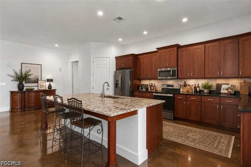 5 bedroom SingleFamilyResidence at 1561 Lynwood Ave, Poinciana Park, Fort Myers — photo 1