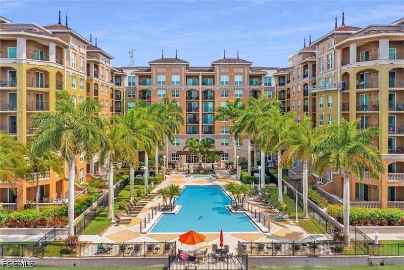 2 bedroom Condominium at 2825 Palm Beach Blvd 418, Alta Mar, Fort Myers — photo 1