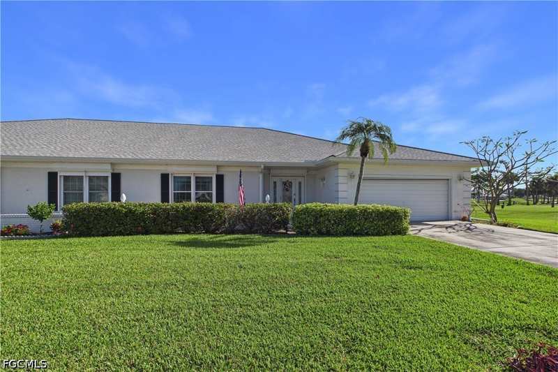 3 bedroom Attached at 1255 N Brandywine Cir, Brandywine, Fort Myers — photo 1