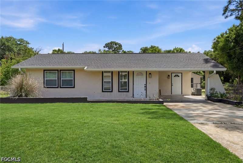 3 bedroom SingleFamilyResidence at 1702 E 6th St, Lehigh Acres, Lehigh Acres — photo 1