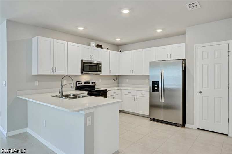 2 bedroom Attached at 20462 Plumwood Loop, Magnolia Landing, North Fort Myers — photo 1