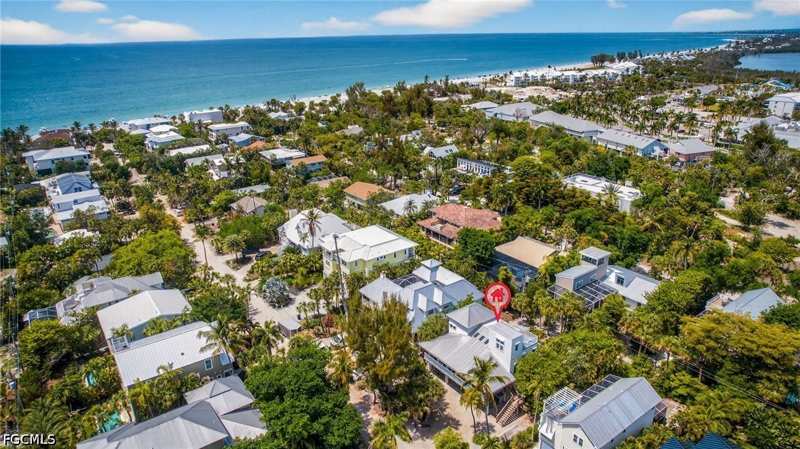 4 bedroom SingleFamilyResidence at 11508 Wightman Ln, Captiva Beach, Captiva — photo 1