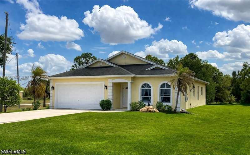 3 bedroom SingleFamilyResidence at 166 Pine Cone Ave, Montura Ranch Sec 14, Montura Ranches — photo 1