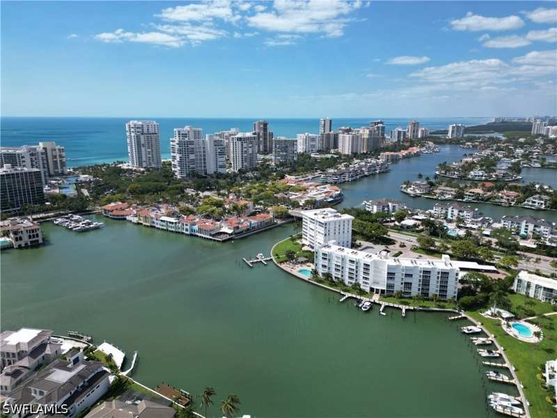 2 bedroom Condominium at 300 Park Shore Dr 1B, Pelican Point, Naples — photo 1