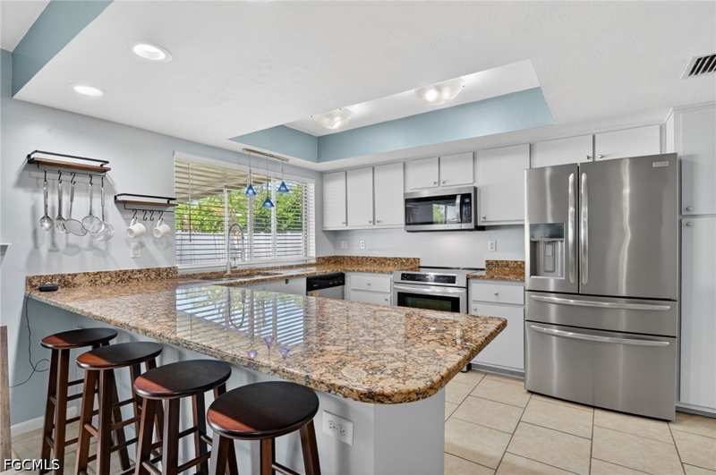 3 bedroom SingleFamilyResidence at 1305 SE 37th Ter, Cape Coral, Cape Coral — photo 1