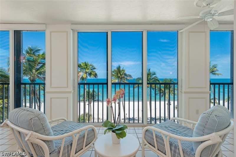 3 bedroom Condominium at 3377 Gulf Shore Blvd N 4D, Waldorf, Naples — photo 1