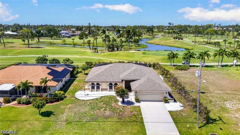 3 bedroom SingleFamilyResidence at 1145 SW 21st Ter, Palmetto Pines Country Club, Cape Coral — photo 1