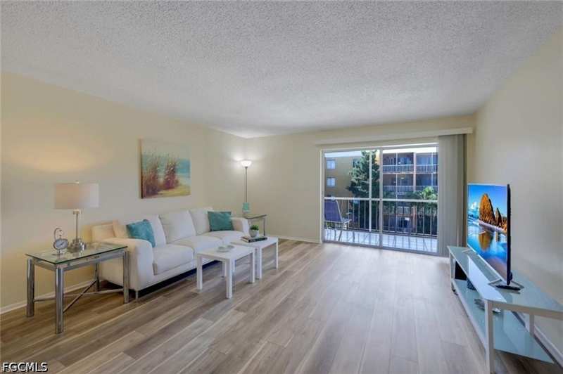 2 bedroom Condominium at 2366 E Mall Dr 418, 6 Fairway Condo, Fort Myers — photo 1