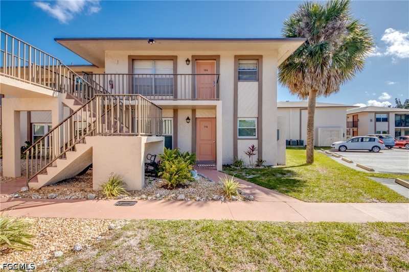 2 bedroom Condominium at 16881 Davis Rd 116, Davis Woods Condominium, Fort Myers — photo 1