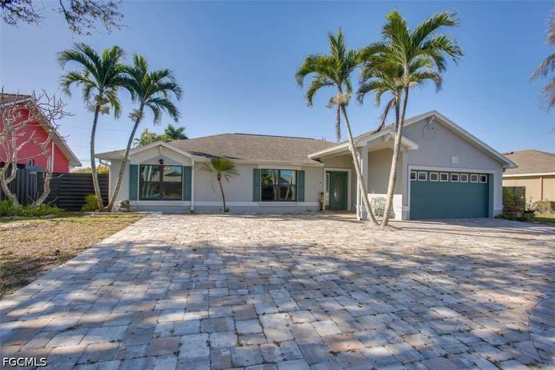 4 bedroom SingleFamilyResidence at 162 SE 22nd St, Cape Coral, Cape Coral — photo 1