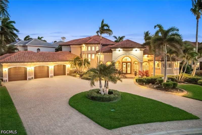 5 bedroom SingleFamilyResidence at 5727 Yardarm Ct, Harbour Preserve, Cape Coral — photo 1
