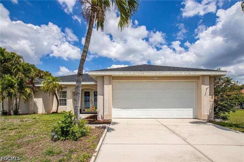 3 bedroom SingleFamilyResidence at 5333 SW 16th Pl, Cape Coral, Cape Coral — photo 1