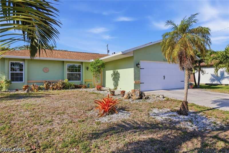 3 bedroom SingleFamilyResidence at 208 Aviation Pkwy, Cape Coral, Cape Coral — photo 1