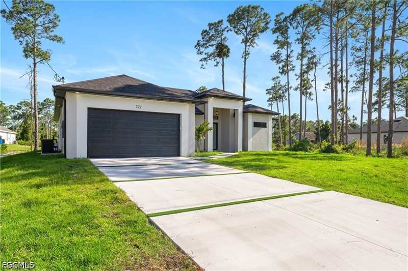 4 bedroom SingleFamilyResidence at 722 Phelps St E, Lehigh Acres, Lehigh Acres — photo 1