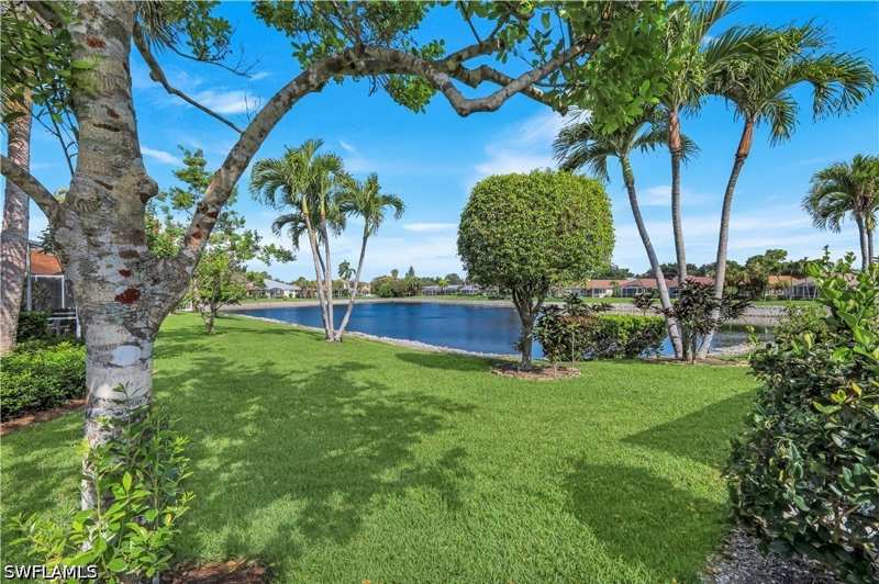 3 bedroom Attached at 15040 Sterling Oaks Dr, Wildcat Cove, Naples — photo 1