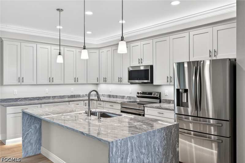 3 bedroom SingleFamilyResidence at 1912 NW 24th Ter, Cape Coral, Cape Coral — photo 1