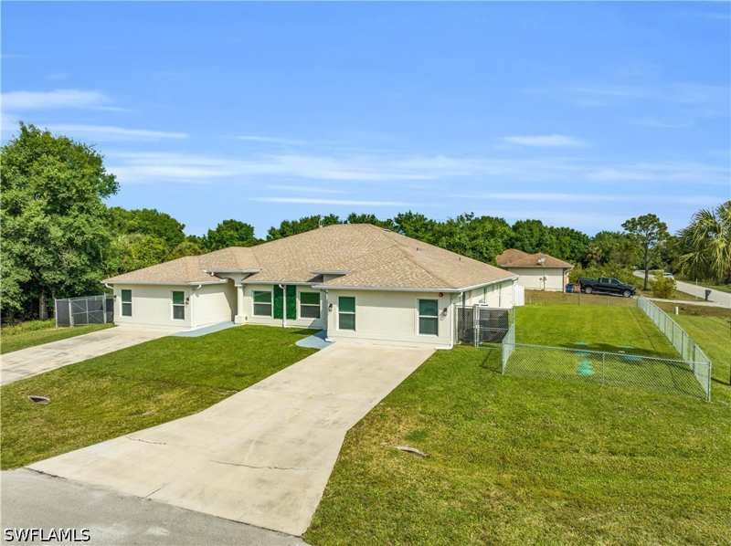 6 bedroom SingleFamilyResidence at 3802 La Rue St, Buckingham, Fort Myers — photo 1