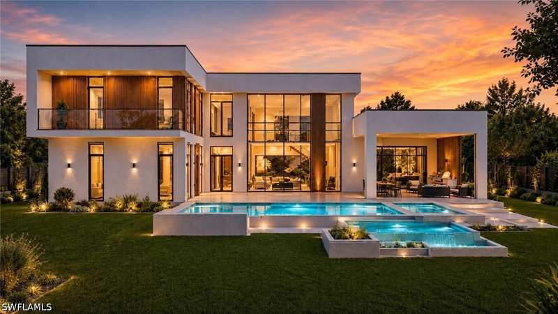 5 bedroom SingleFamilyResidence at 5805 Bur Oaks Ln, Oakes Estates, Naples — photo 1