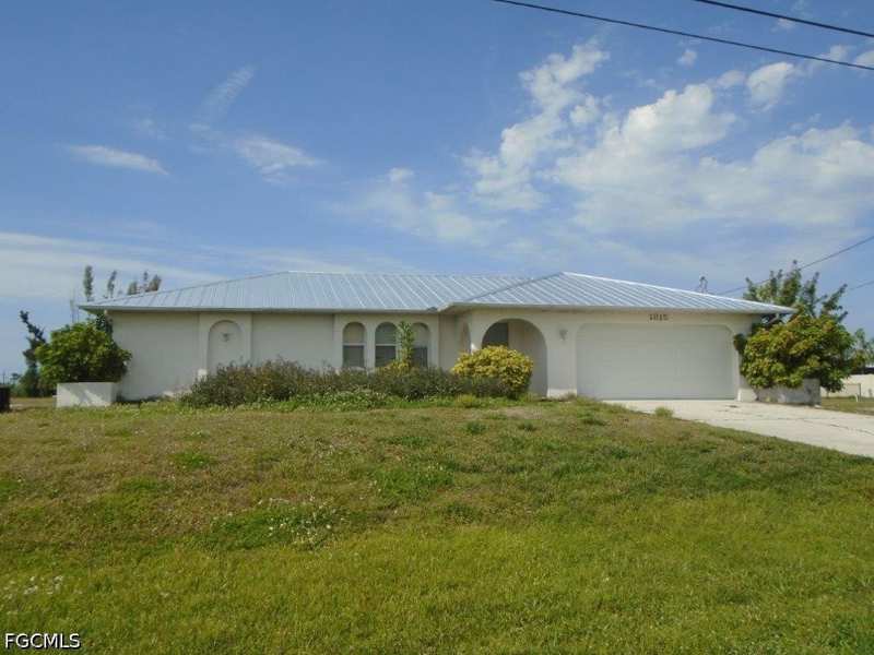 3 bedroom SingleFamilyResidence at 1815 NW 13th St, Cape Coral, Cape Coral — photo 1