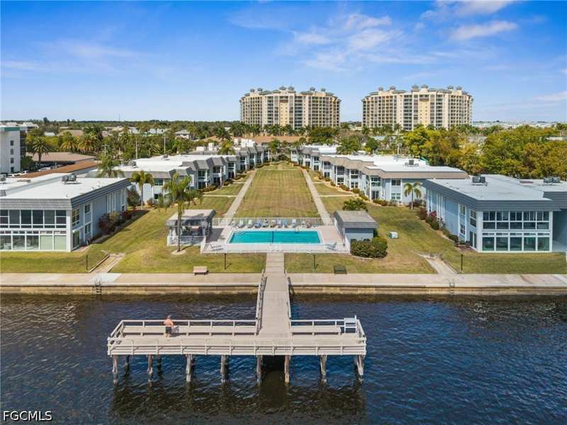 2 bedroom Condominium at 3380 N Key Dr 5, Bay Harbor Club Condo, North Fort Myers — photo 1