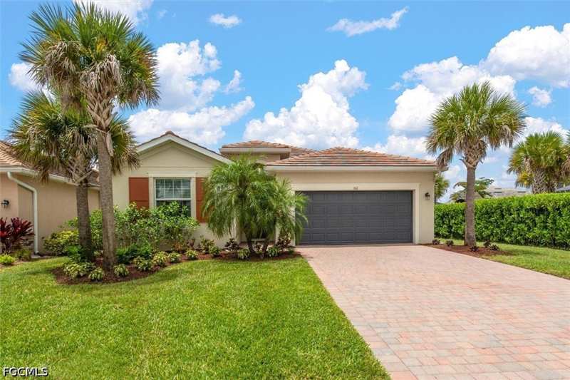 4 bedroom SingleFamilyResidence at 3611 Rain Lily Ln, Hampton Lakes, Alva — photo 1