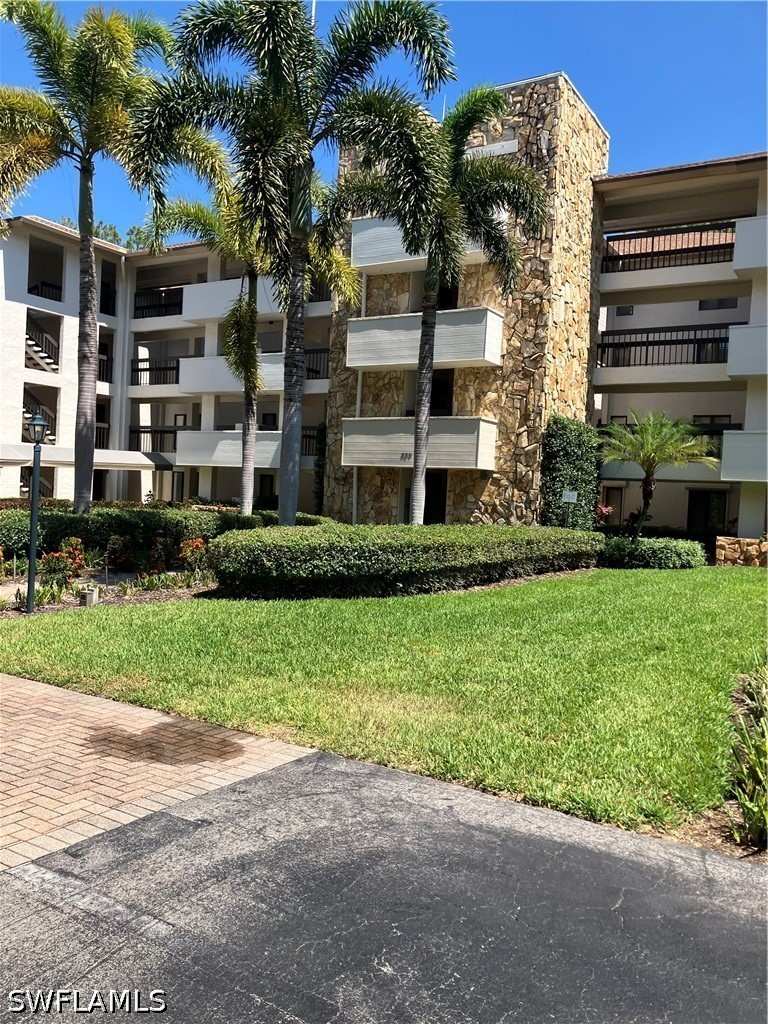 2 bedroom Condominium at 200 Wyndemere Way B402, Commons At Wyndemere, Naples — photo 1
