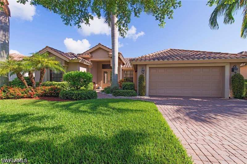4 bedroom SingleFamilyResidence at 967 Tivoli Ct, Briarwood, Naples — photo 1
