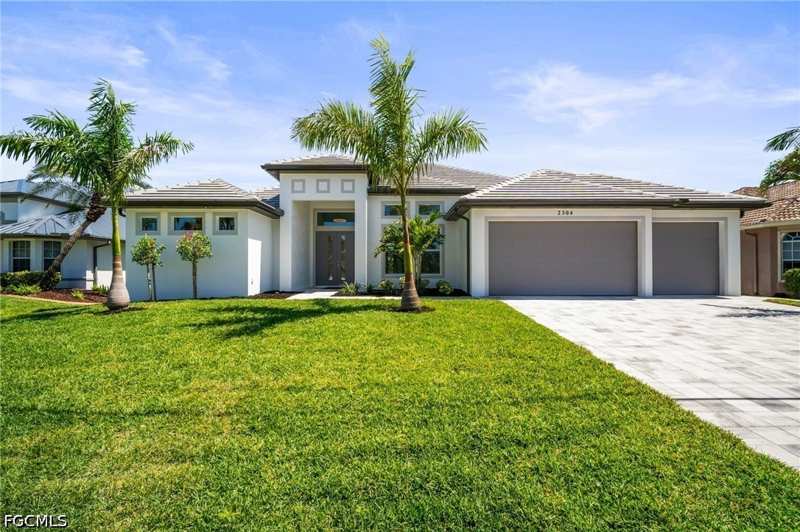 3 bedroom SingleFamilyResidence at 2304 SW 38th Ter, Cape Coral, Cape Coral — photo 1