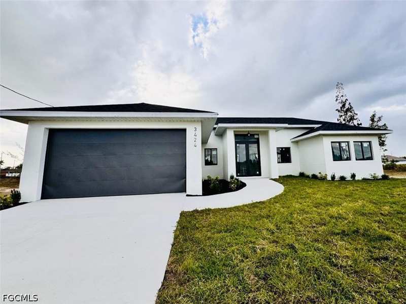 3 bedroom SingleFamilyResidence at 3424 NE 21st Pl, Cape Coral, Cape Coral — photo 1