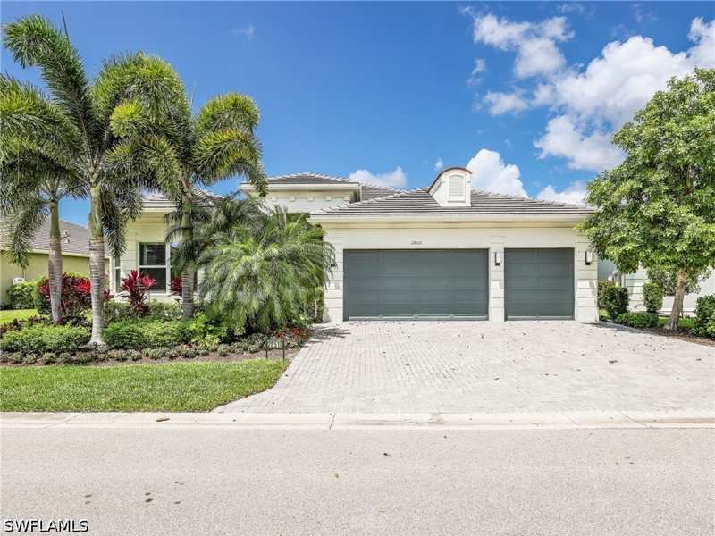 3 bedroom SingleFamilyResidence at 28510 Wharton Dr, Valencia Bonita, Bonita Springs — photo 1