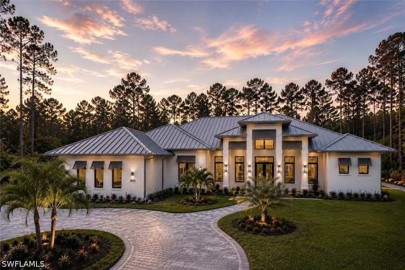 6 bedroom SingleFamilyResidence at 5025 Boxwood Way, Logan Woods, Naples — photo 1