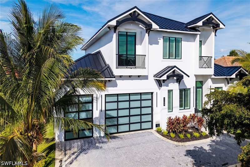 6 bedroom SingleFamilyResidence at 1108 Winterberry Dr, Marco Island, Marco Island — photo 1