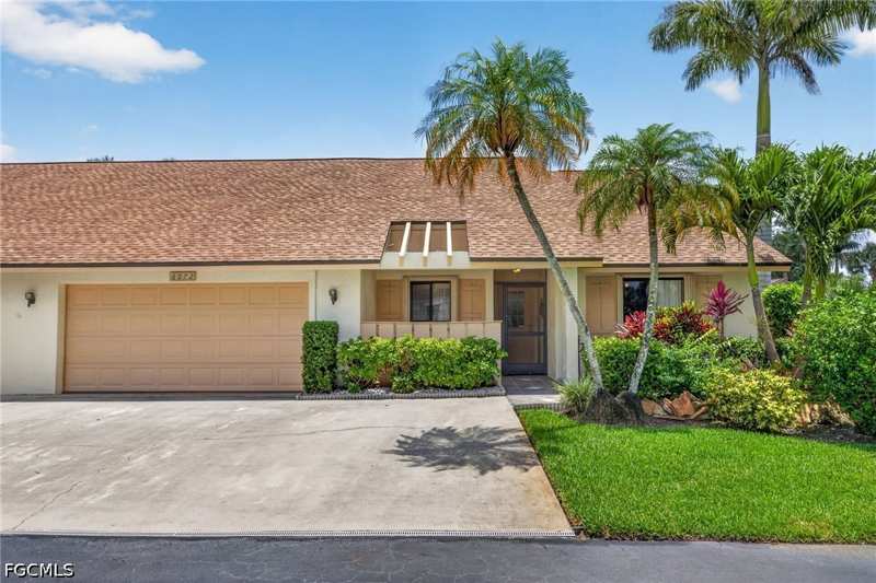 2 bedroom Attached at 6072 Huntington Woods Dr 17, Huntington Woods, Naples — photo 1