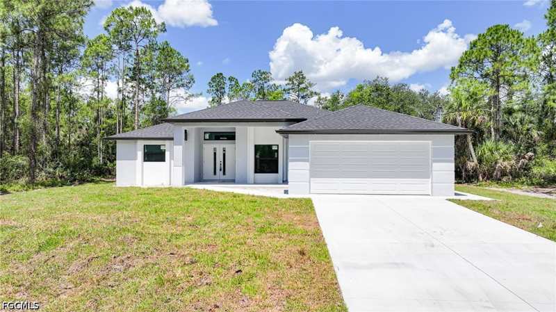 3 bedroom SingleFamilyResidence at 1621 Eighth Ave, Lehigh Acres, Lehigh Acres — photo 1