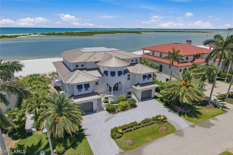 4 bedroom SingleFamilyResidence at 158 S Beach Dr, Hideaway Beach, Marco Island — photo 1