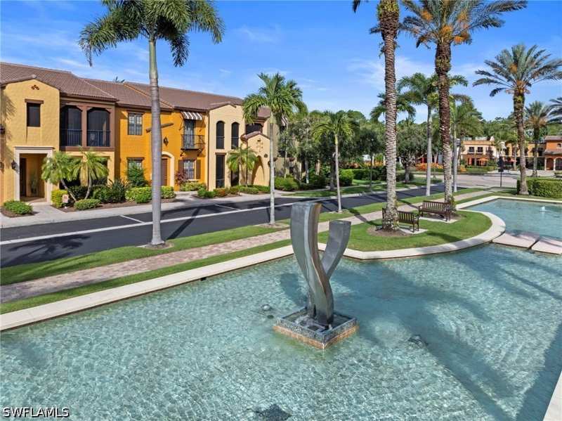 3 bedroom Condominium at 9076 Rialto St 6204, Ole, Naples — photo 1
