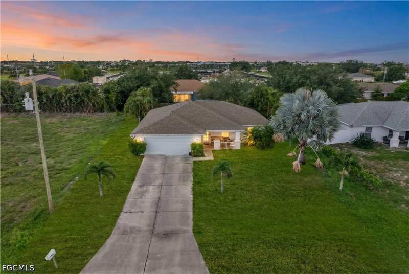 3 bedroom SingleFamilyResidence at 2222 NE 15th Ter, Cape Coral, Cape Coral — photo 1