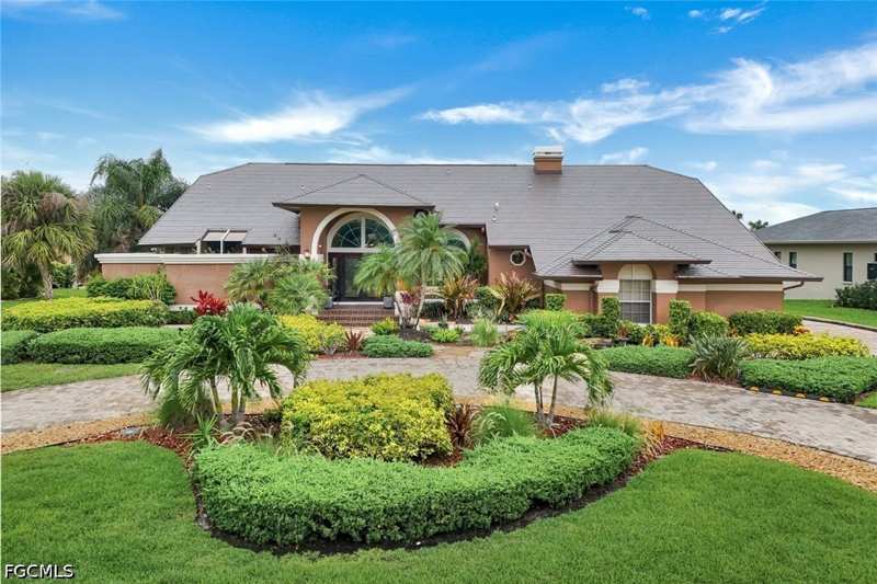 4 bedroom SingleFamilyResidence at 16861 Fox Den, The Forest, Fort Myers — photo 1