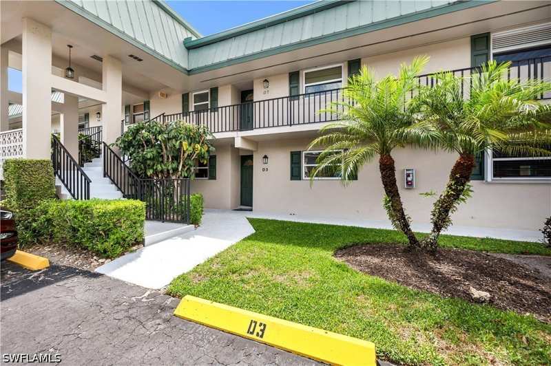 2 bedroom Condominium at 600 Valley Stream Dr D3, Valley Stream Townhouse, Naples — photo 1